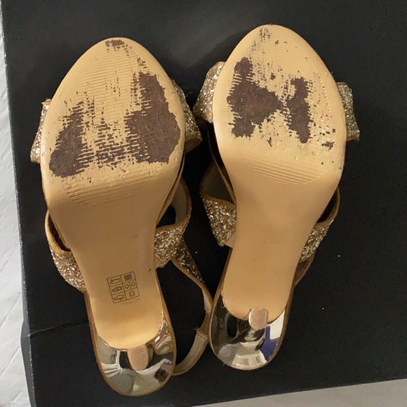 Gold glitter Nine West shoes - Picture 5 of 5